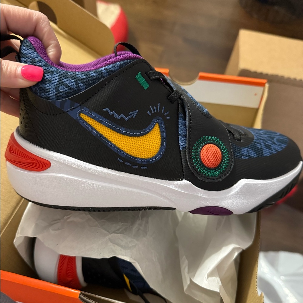 Brand New. Nike Team Hustle D 11 SE Black/University Gold